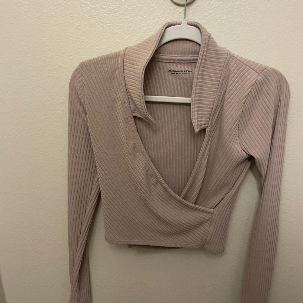 Abercrombie & Fitch Long sleeve cross sweater